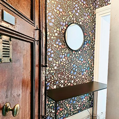 Suite Flamenco Oullins Exterior photo