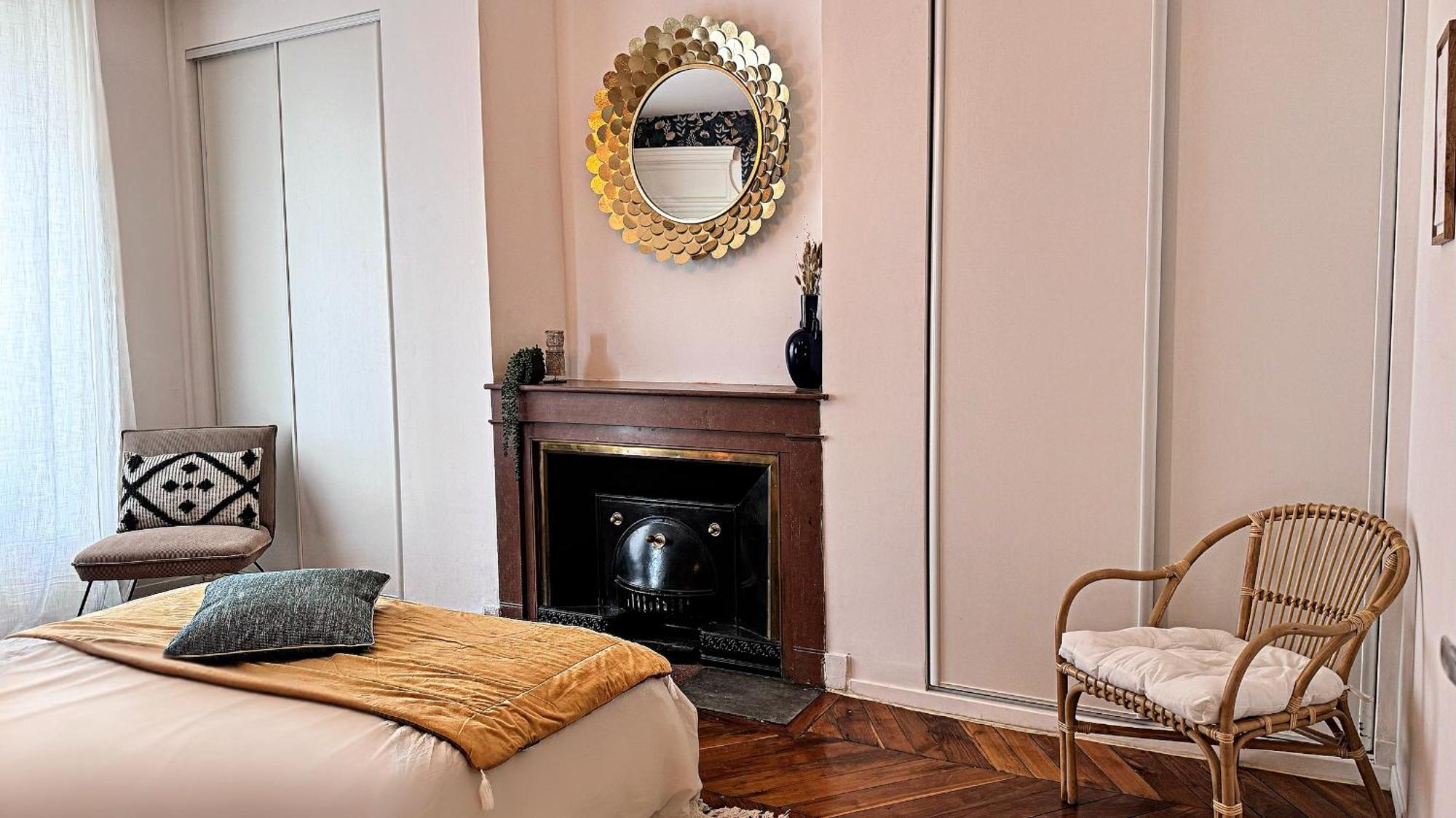Suite Flamenco Oullins Exterior photo