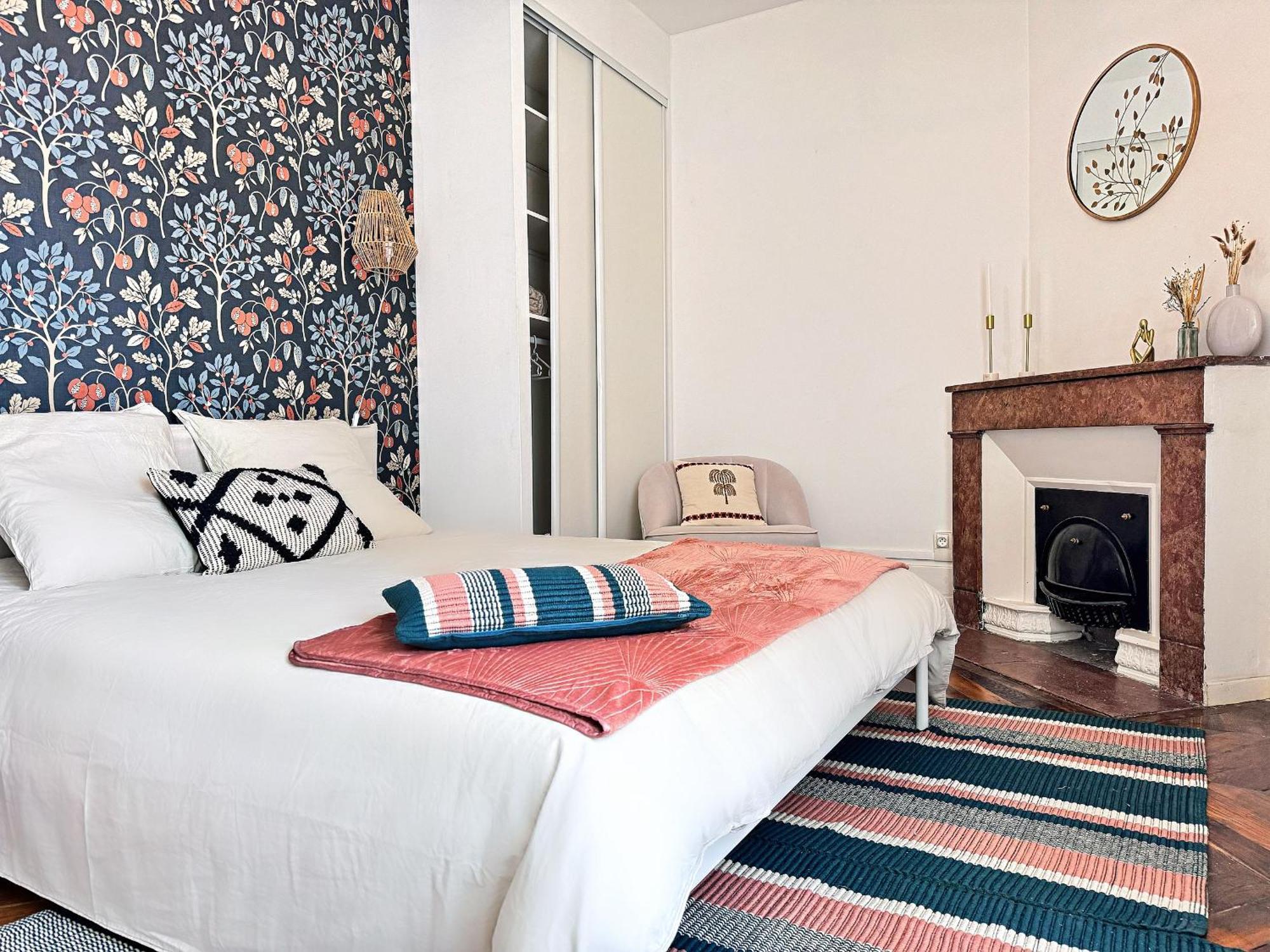 Suite Flamenco Oullins Exterior photo