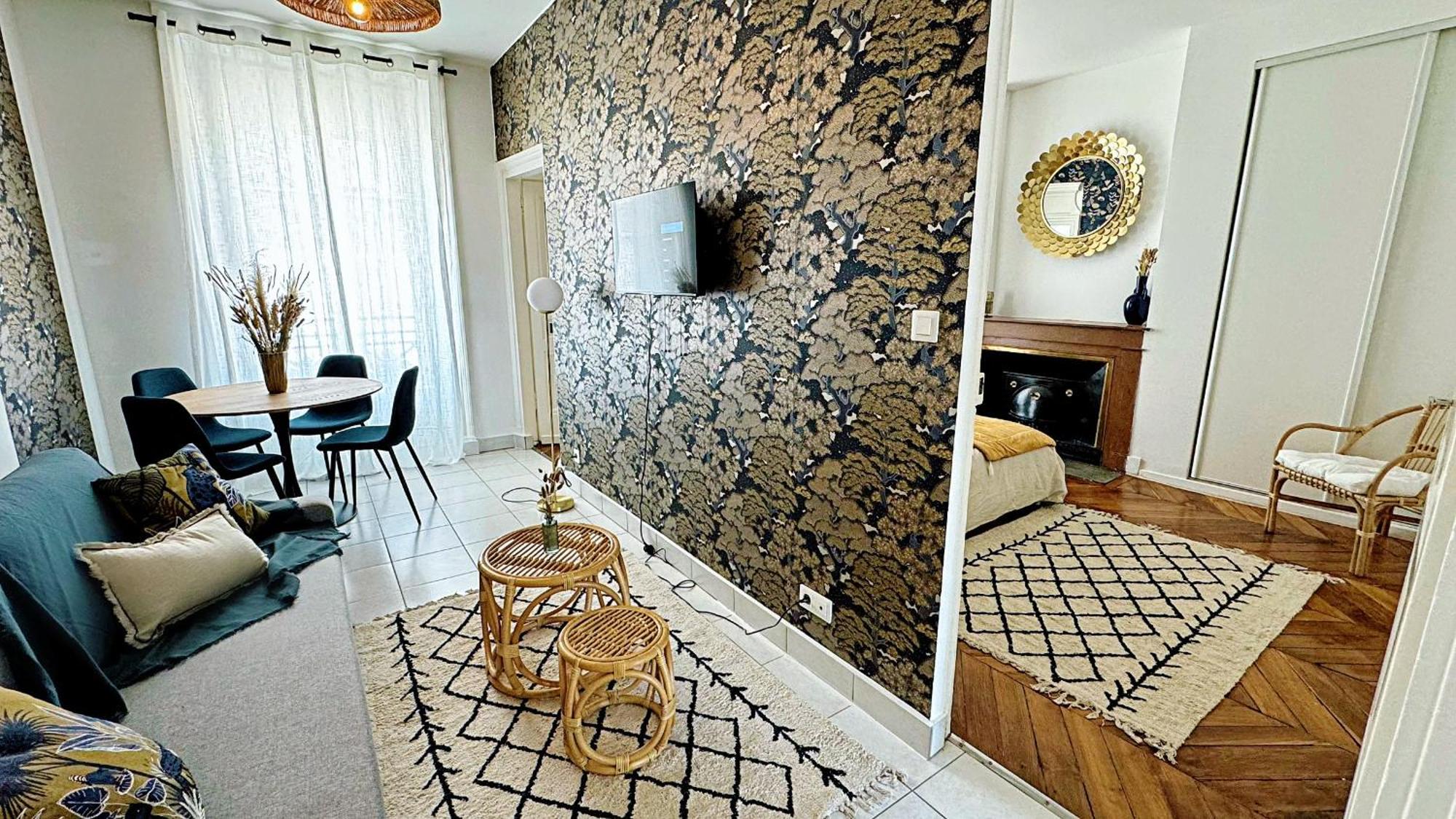 Suite Flamenco Oullins Exterior photo